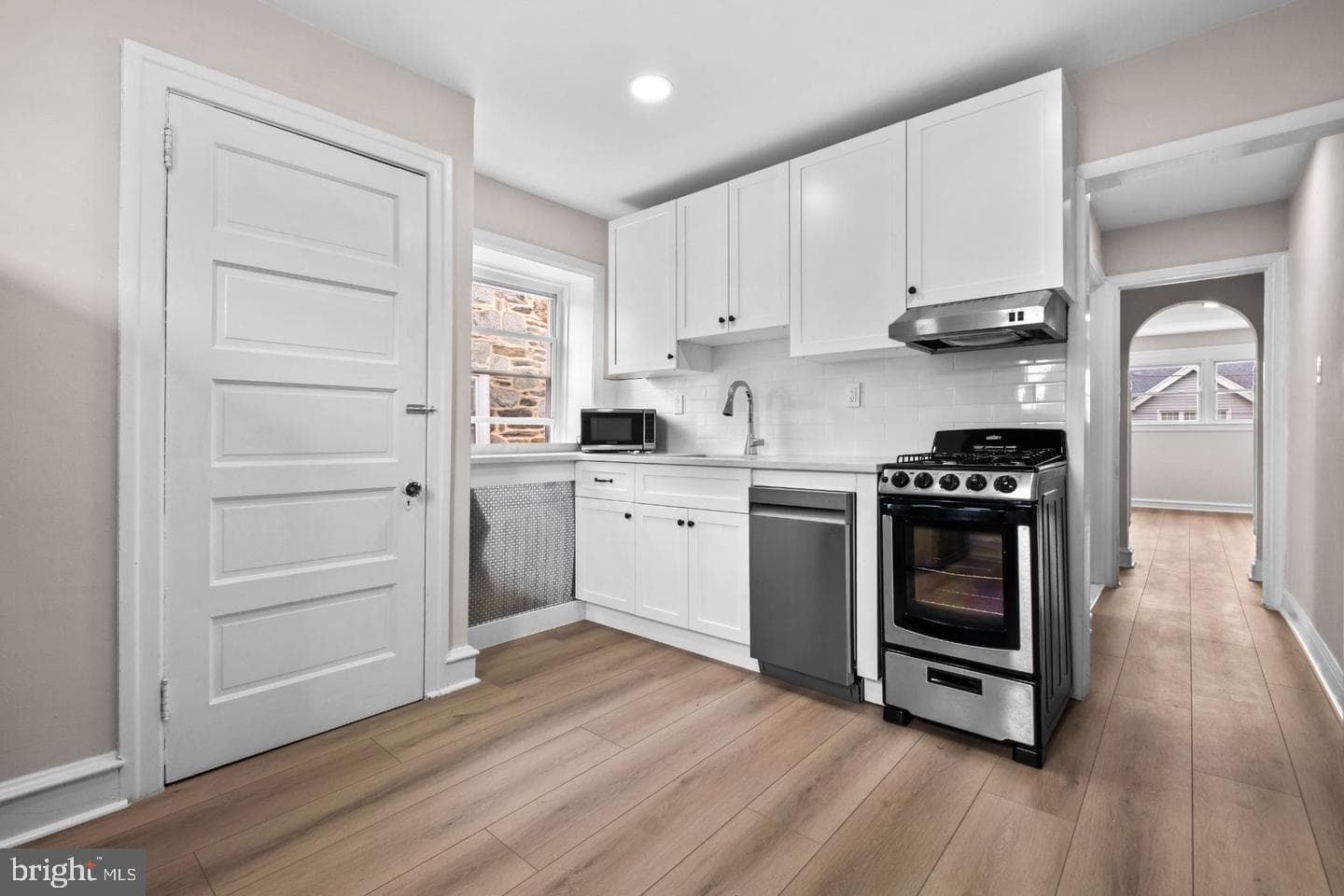 7103 Penarth Avenue photo 24