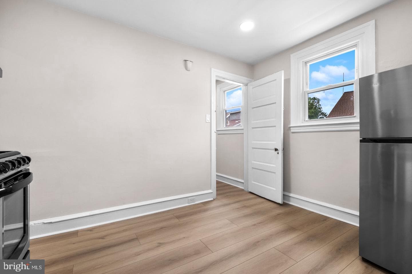 7103 Penarth Avenue photo 28