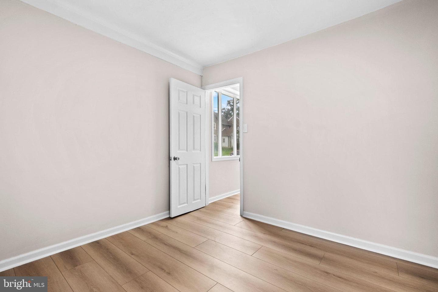 7103 Penarth Avenue photo 6