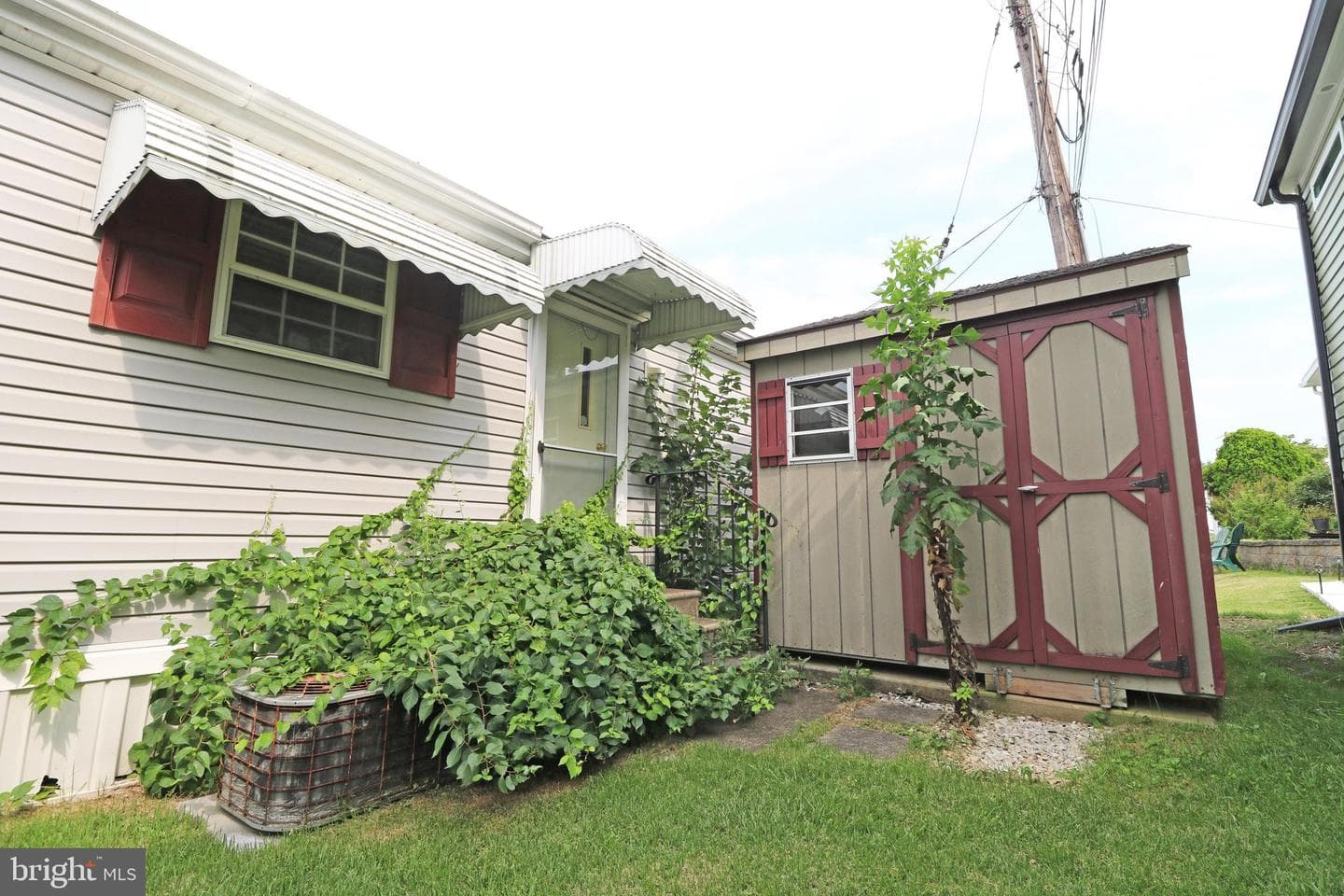 142 Third Avenue photo 19