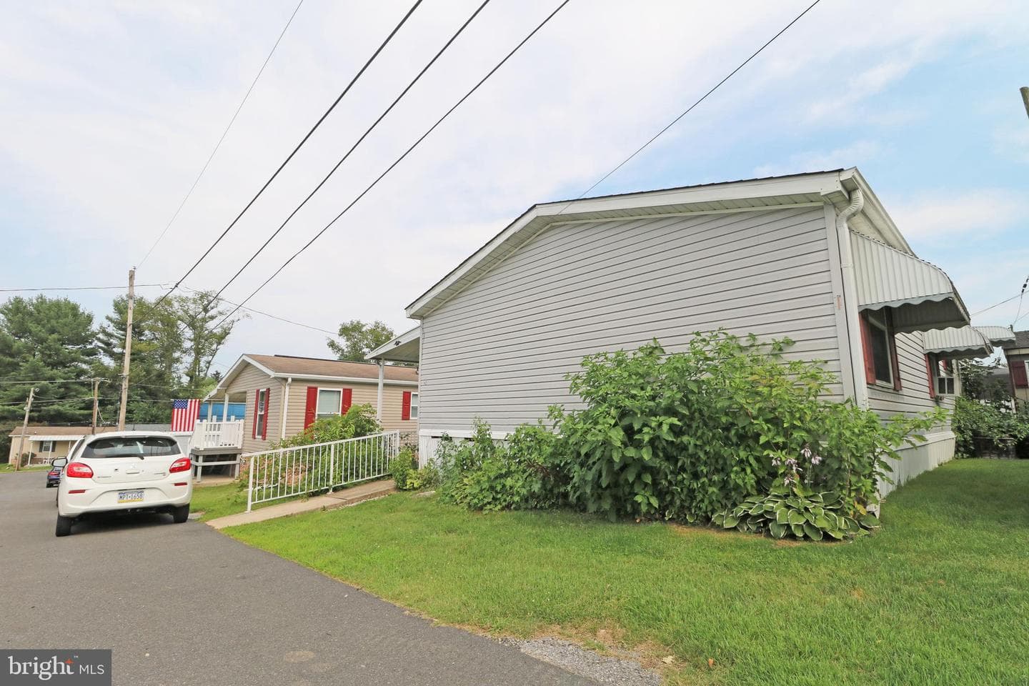 142 Third Avenue photo 20