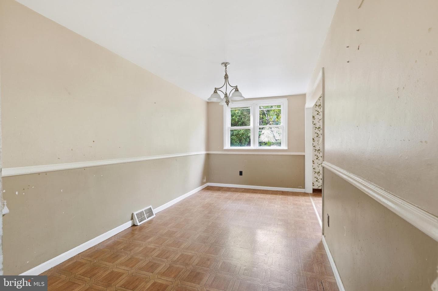 217 Cambridge Road photo 7