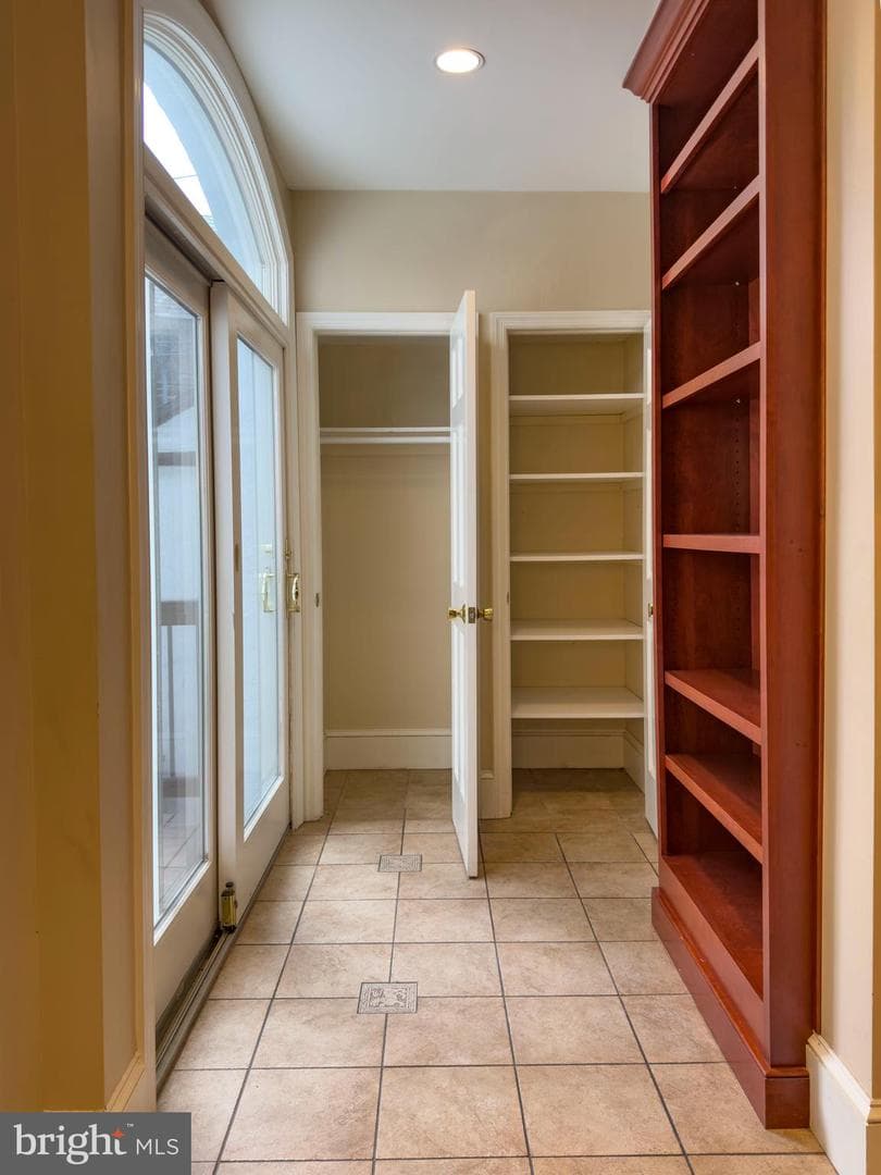 556 Saint Davids Avenue photo 13