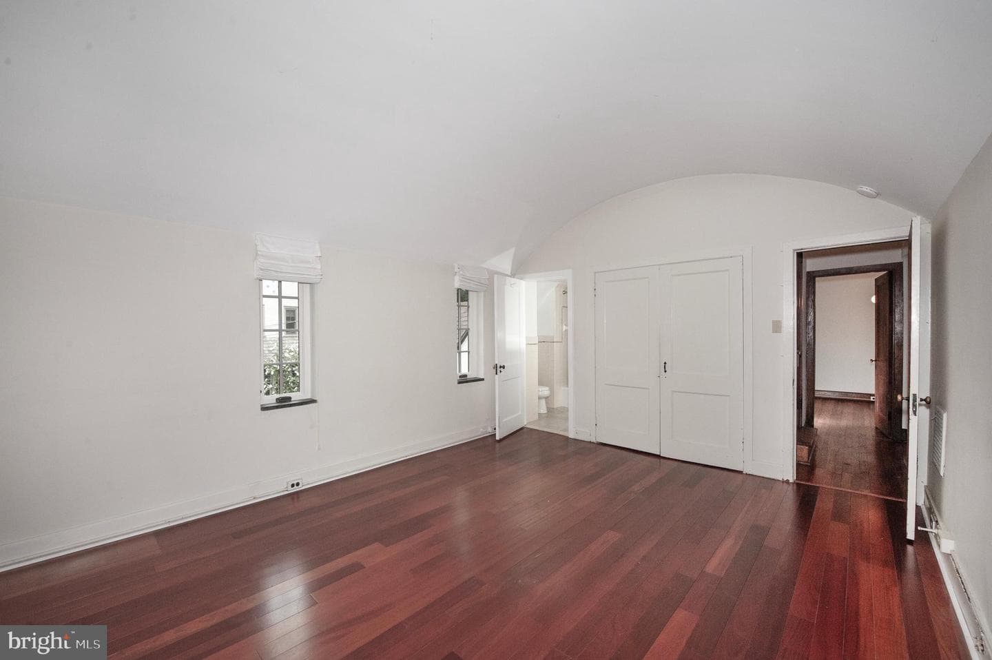 556 Saint Davids Avenue photo 24