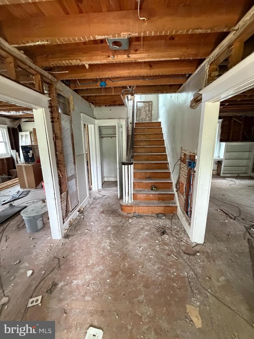 833 Morgan Avenue photo 4