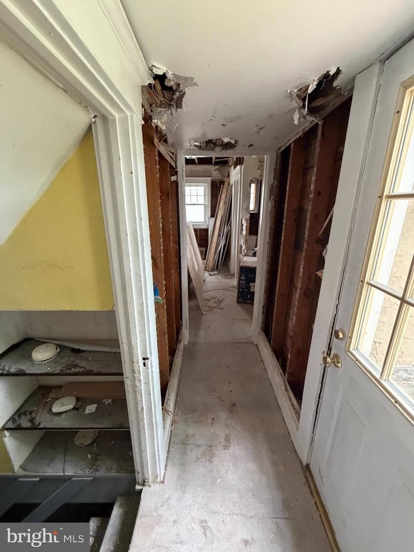 833 Morgan Avenue photo 6