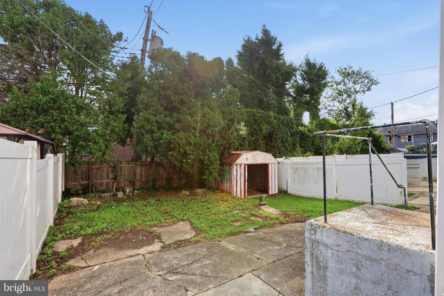 667 Rose Street photo 29
