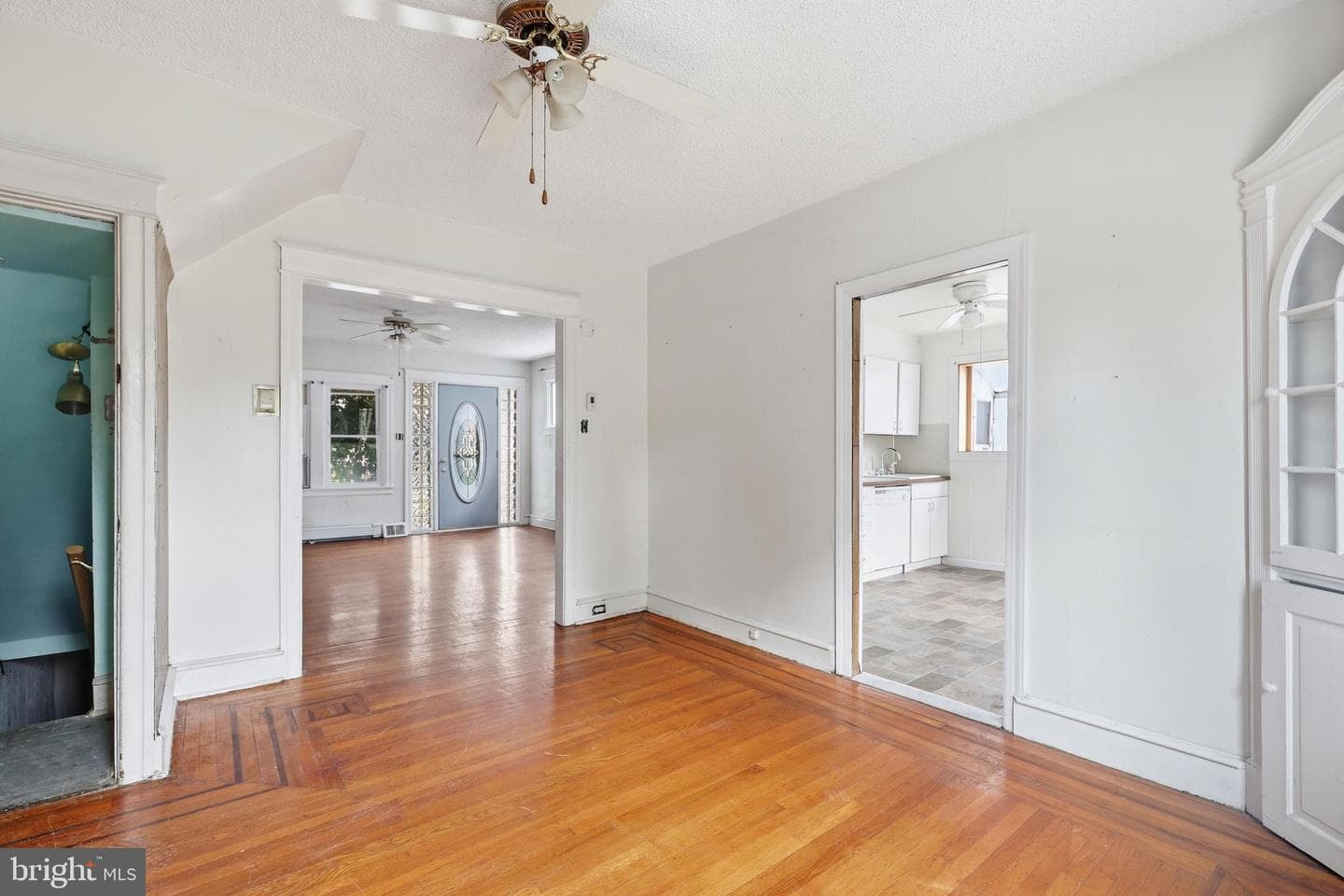 667 Rose Street photo 9