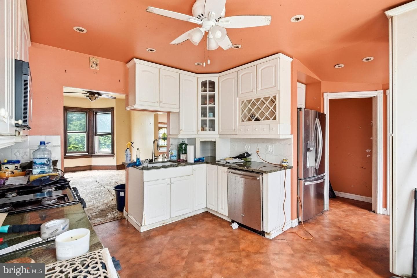 19 W Hinckley Avenue photo 10