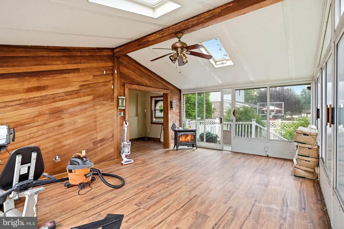 19 W Hinckley Avenue photo 14