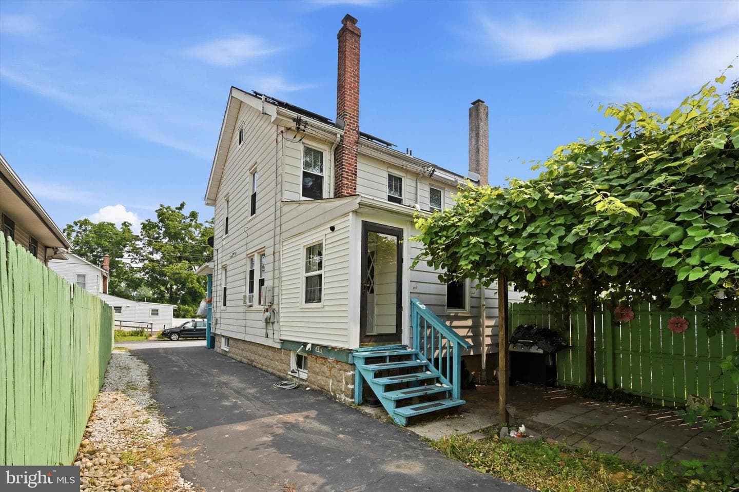 810 Pleasant photo 15