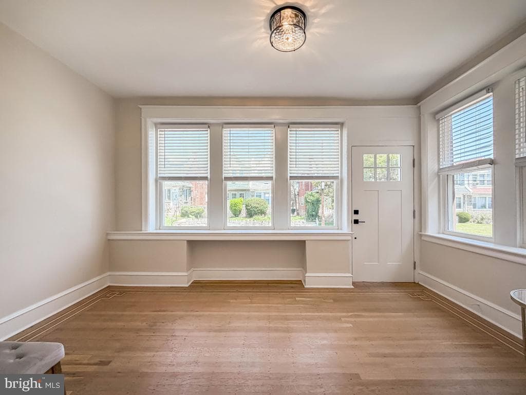 1042 Duncan Avenue photo 17