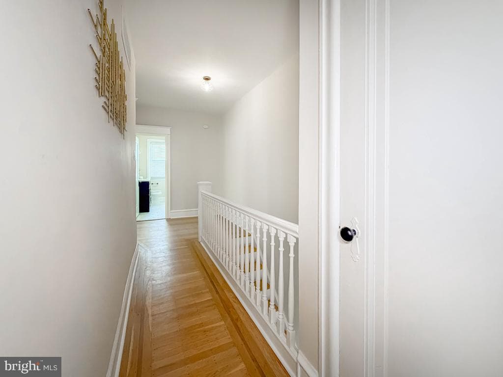 1042 Duncan Avenue photo 31