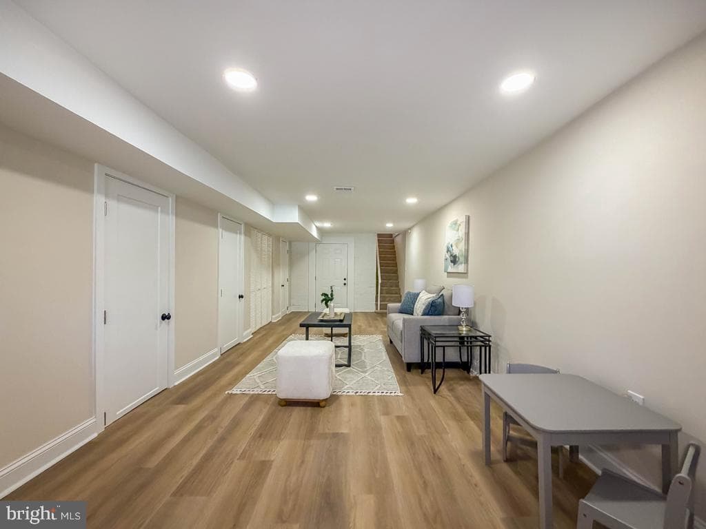 1042 Duncan Avenue photo 39