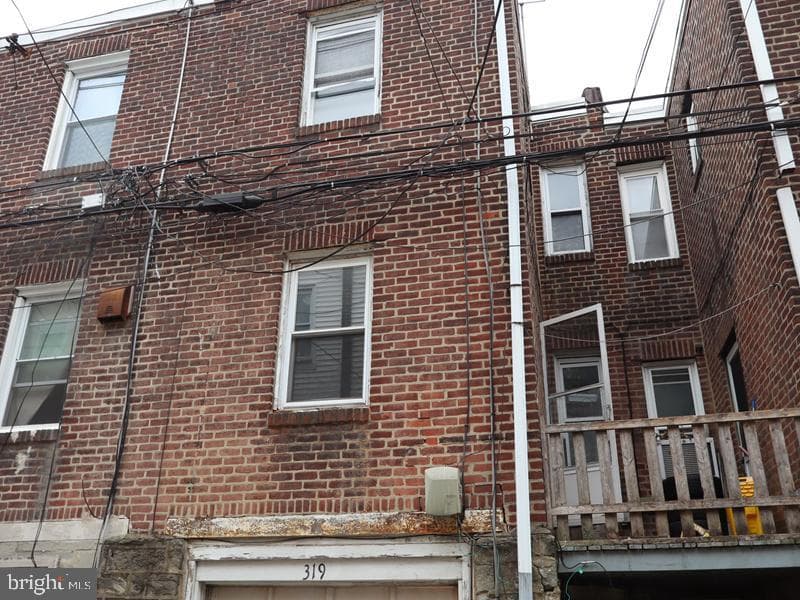 319 Avon Road photo 9