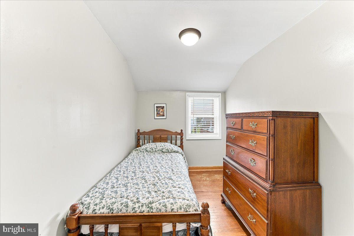1126 Agnew Drive photo 12