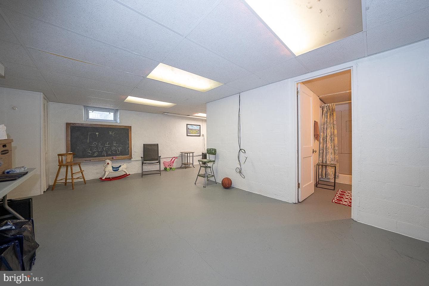 2115 Winton Avenue photo 37