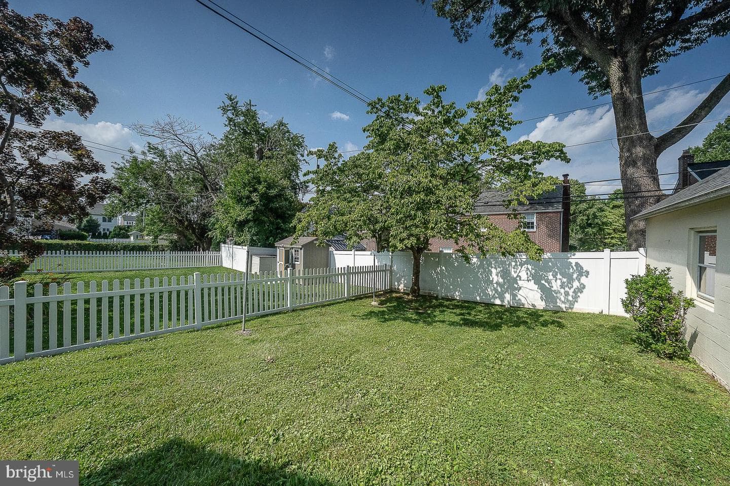 2115 Winton Avenue photo 48