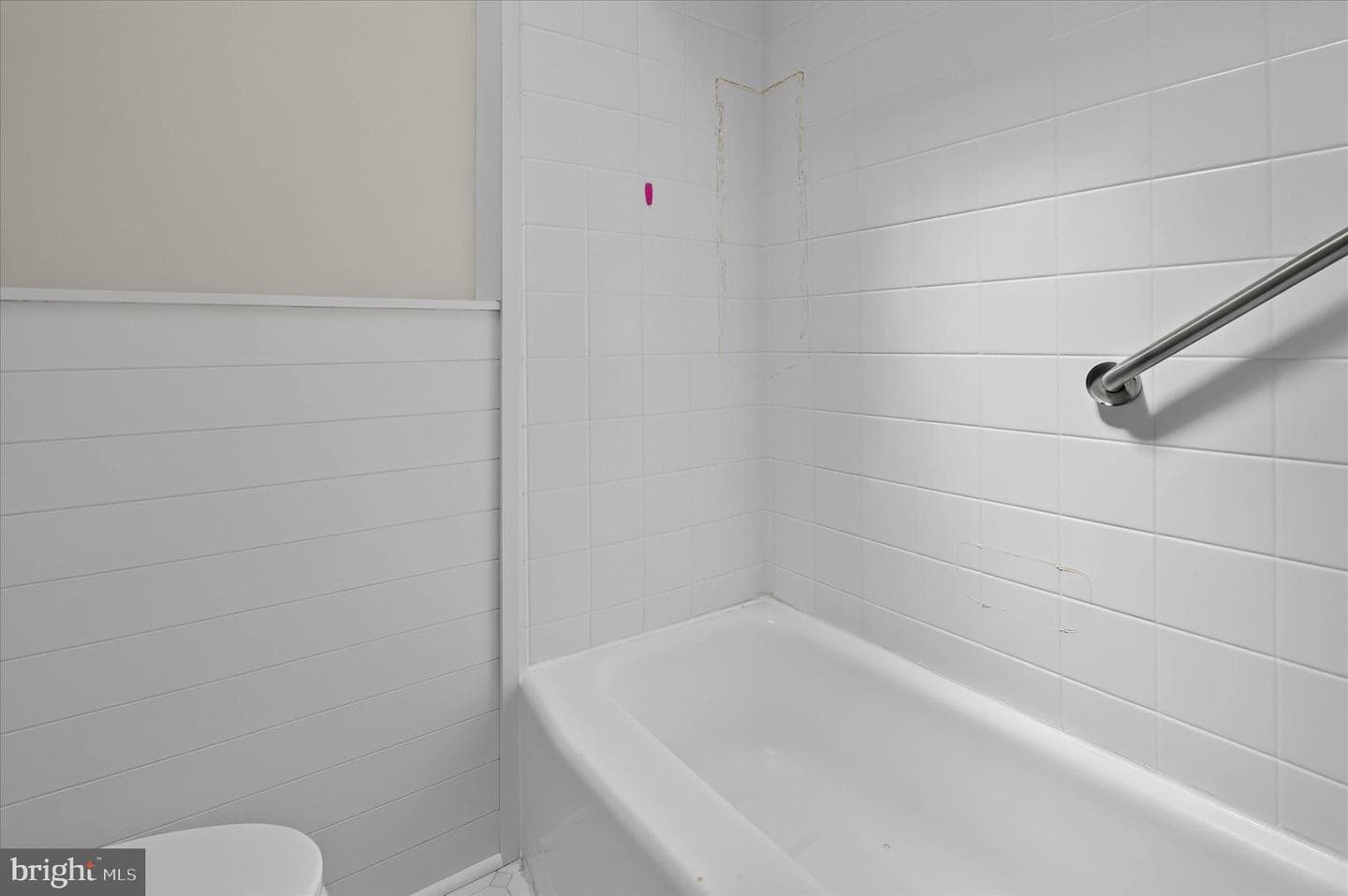 1044 W Ashland Avenue photo 13