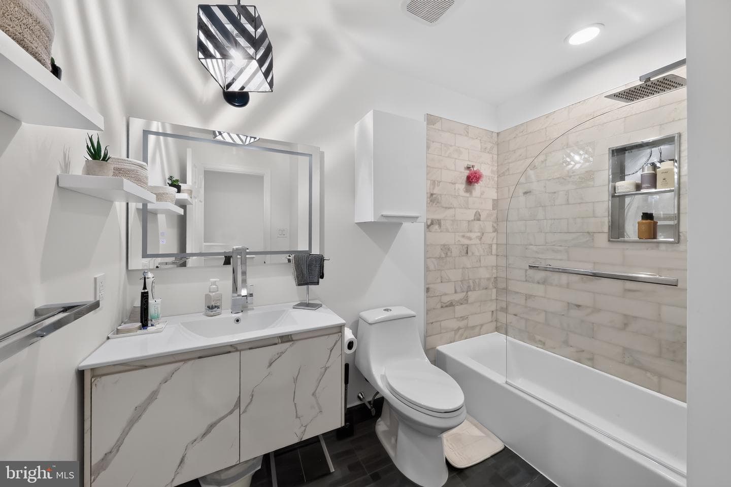 3905 Fox Pointe Court #3905 photo 18