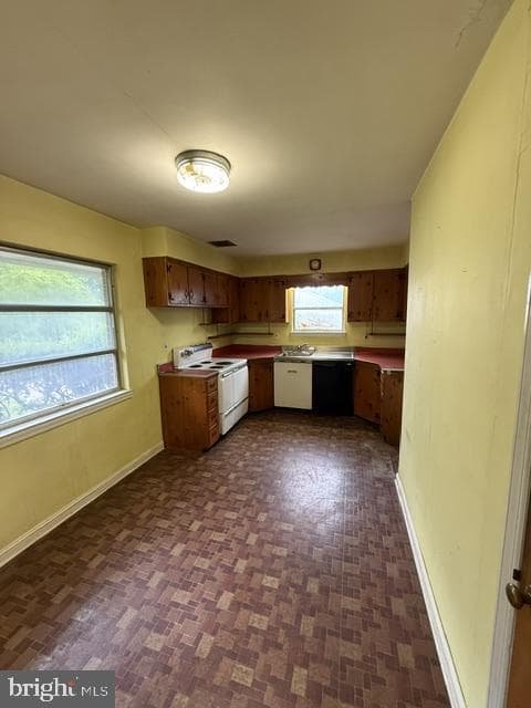 3546 Woodcrest Avenue photo 2