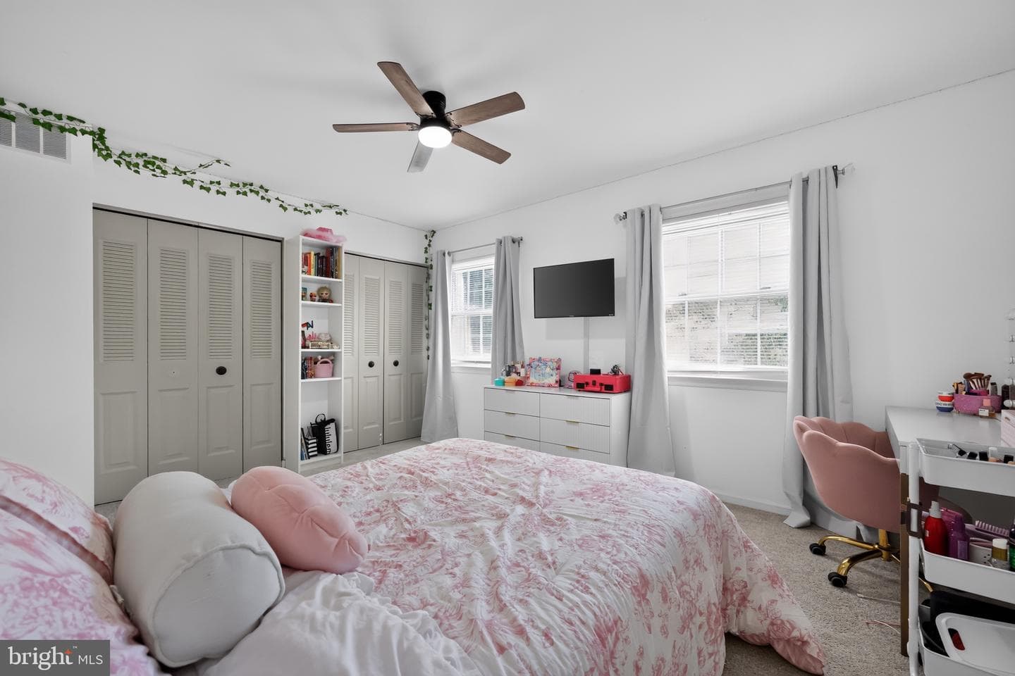 345 Saybrook Lane #152 photo 17