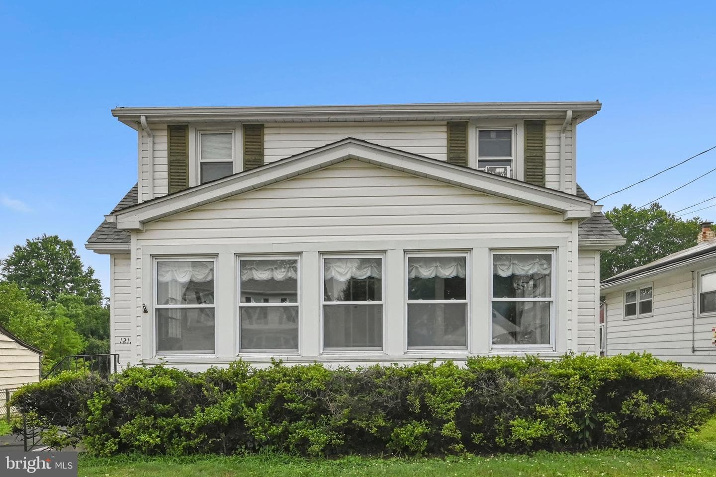 1212 Anderson Avenue photo 4
