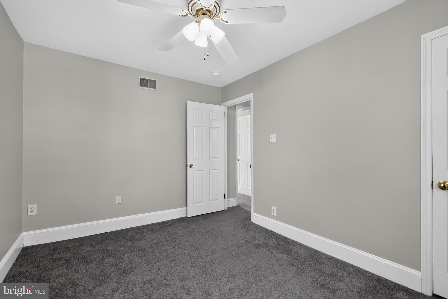 531 Jansen Avenue photo 21