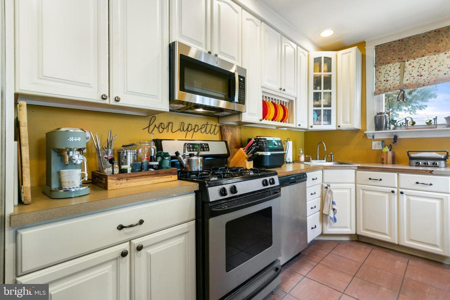 326 Burmont Road photo 12