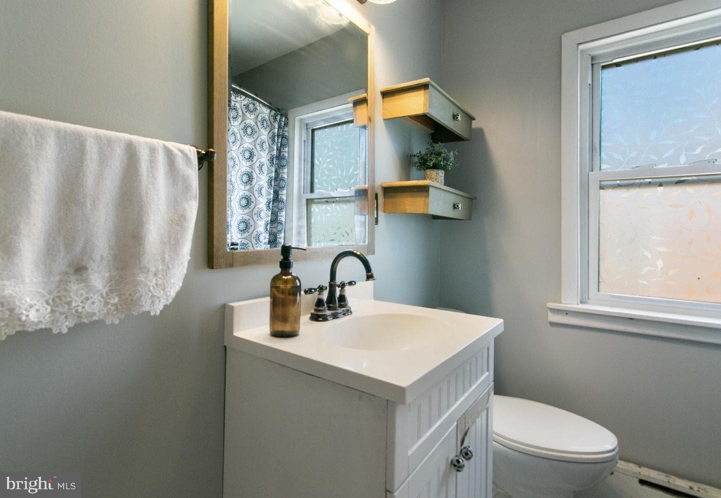 326 Burmont Road photo 18