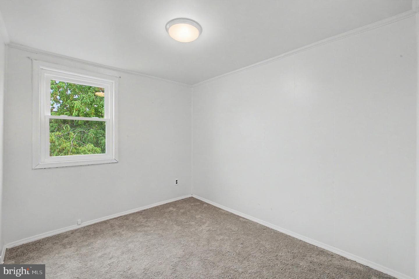1539 Summit Street photo 16