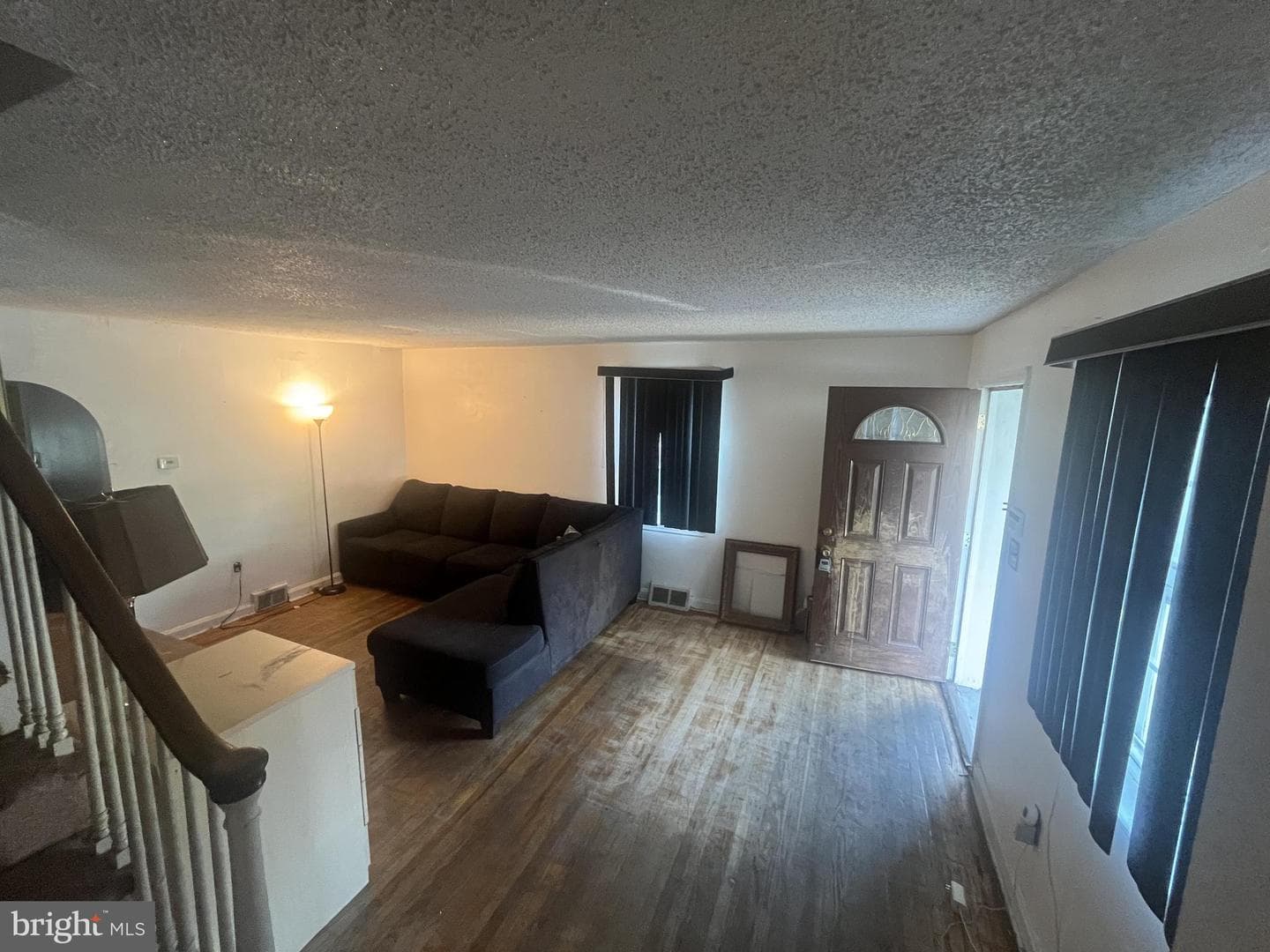 2526 Sandeland Street photo 4