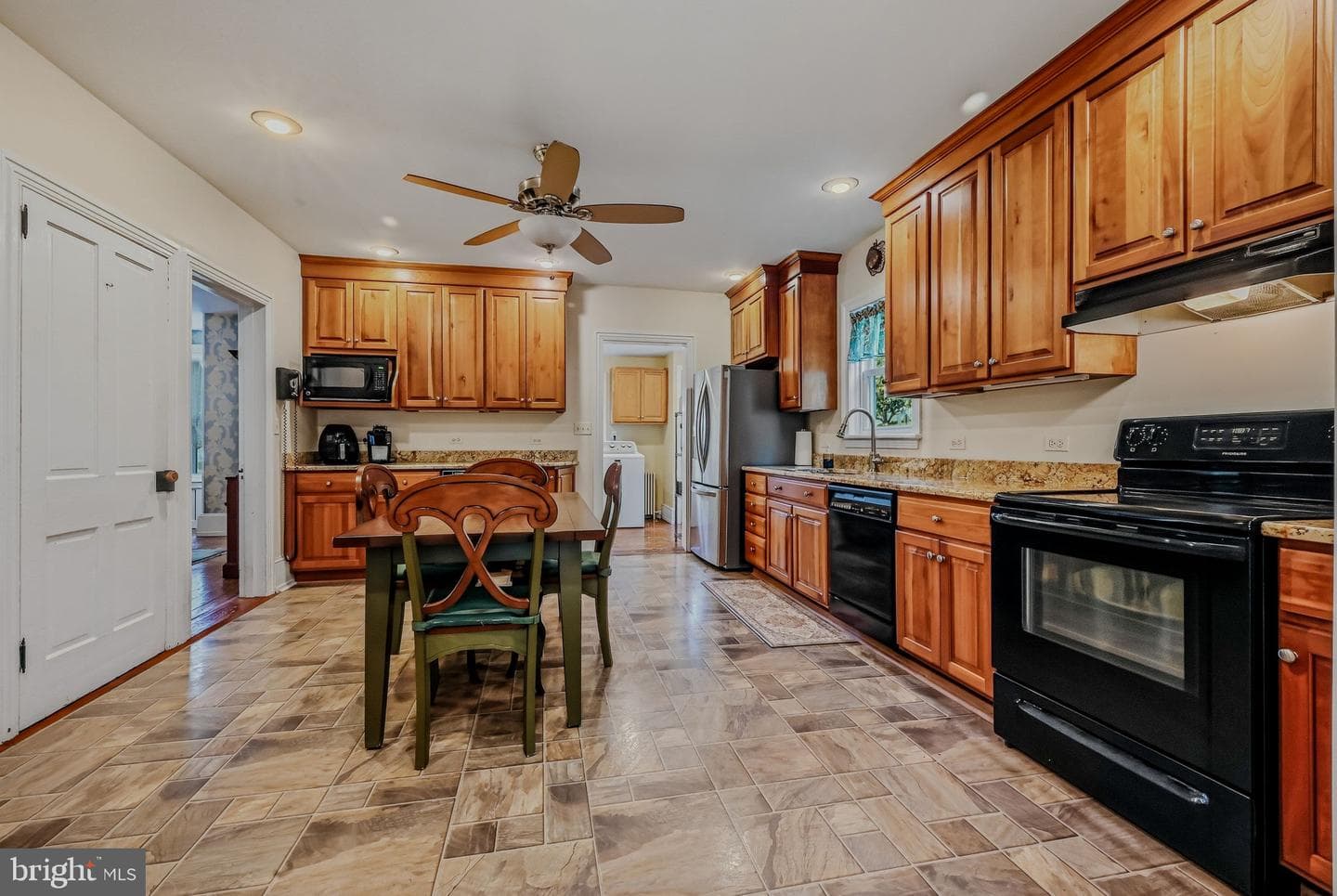 2552 Naamans Creek Road photo 16