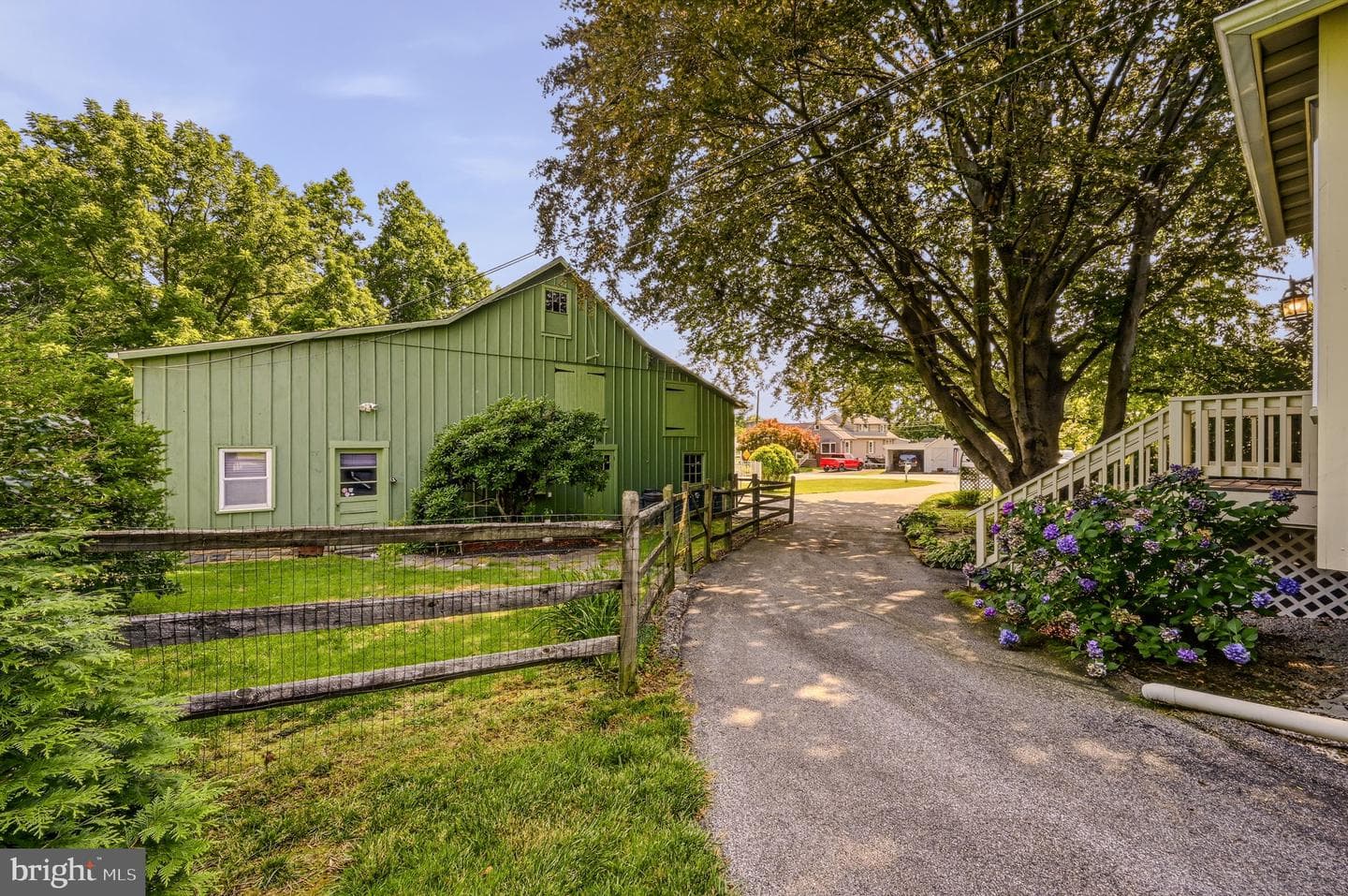 2552 Naamans Creek Road photo 52