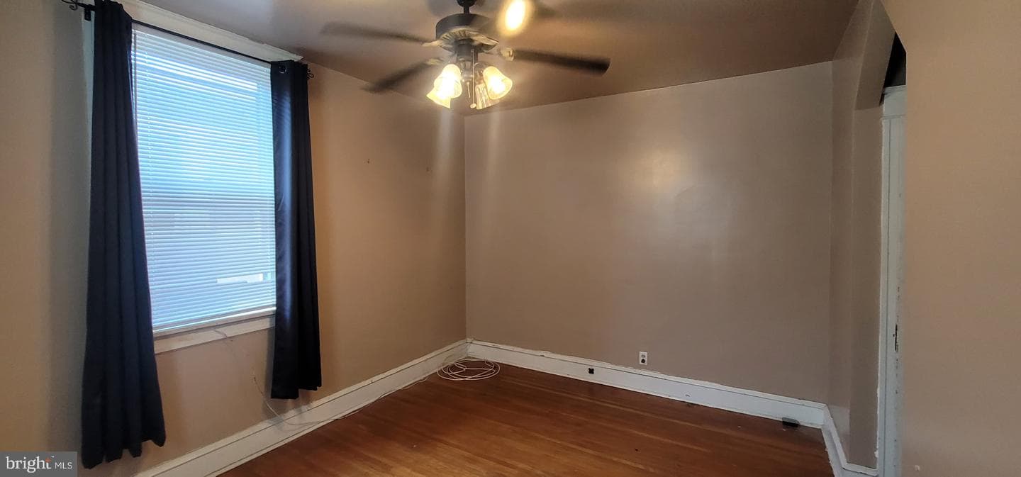 907 Macdade Boulevard photo 45