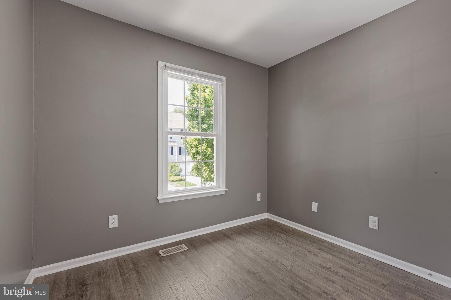 1206 N Glen Drive #1206 photo 18