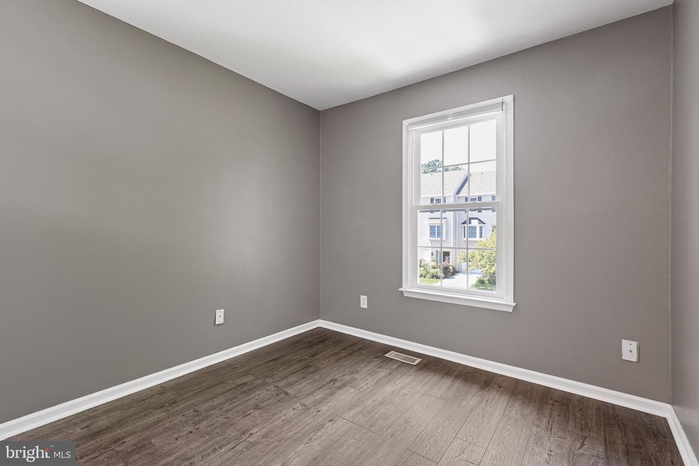1206 N Glen Drive #1206 photo 19