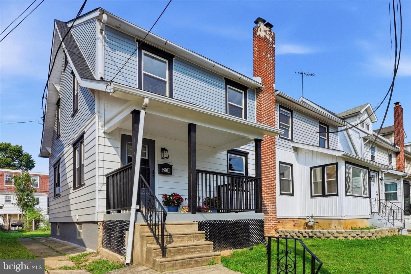 208 Marshall Avenue photo 1