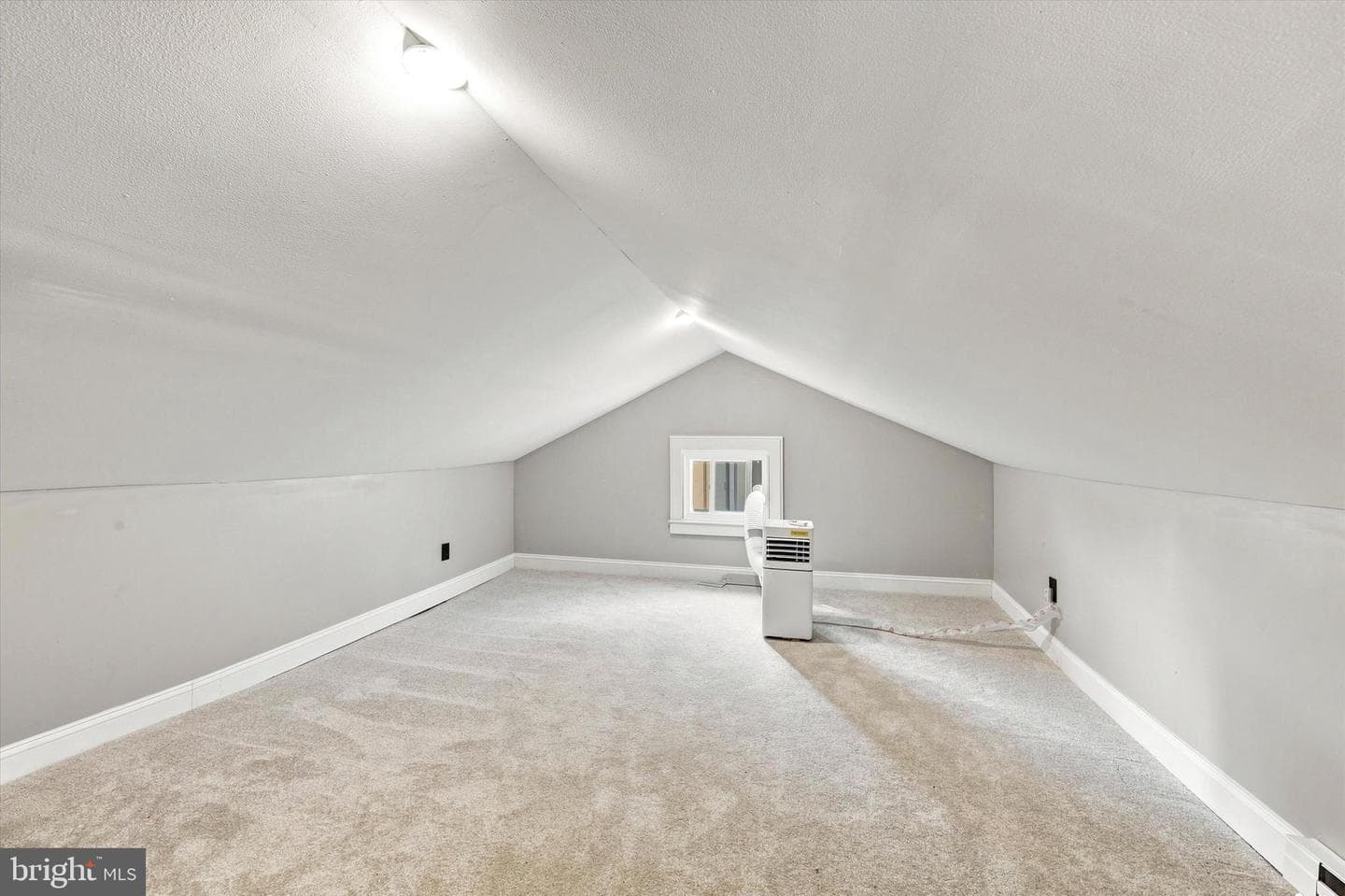 208 Marshall Avenue photo 12
