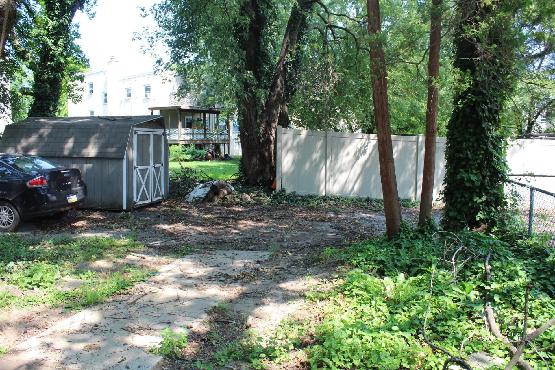 135 E Greenwood Avenue photo 28