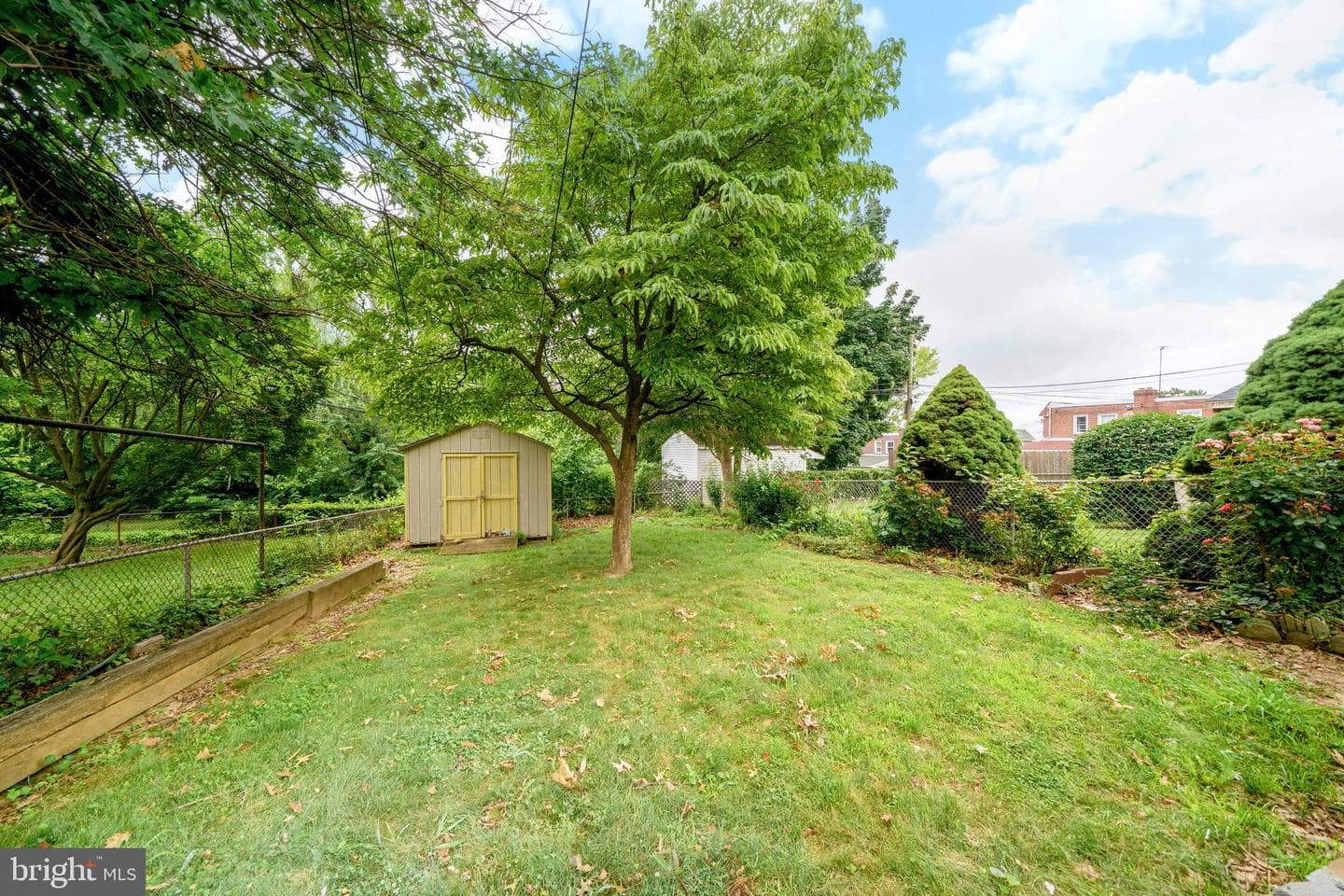 336 Holland Street photo 12