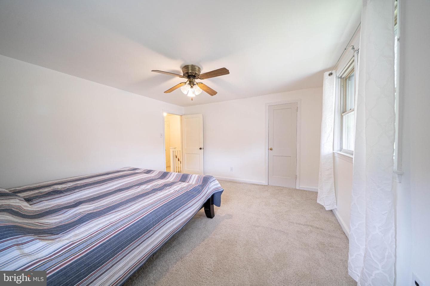 336 Holland Street photo 15