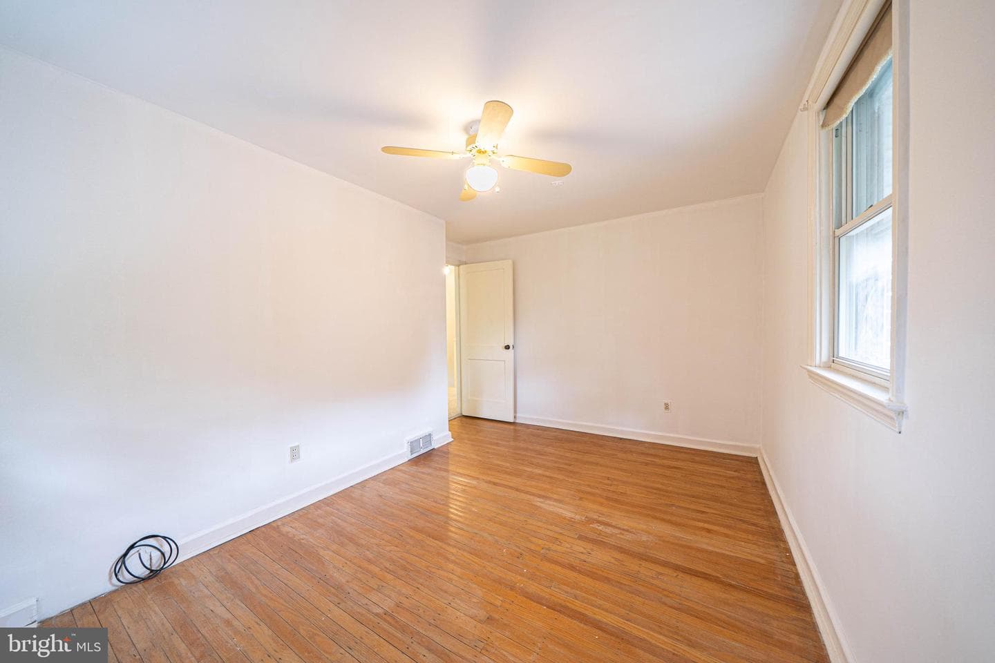 336 Holland Street photo 17