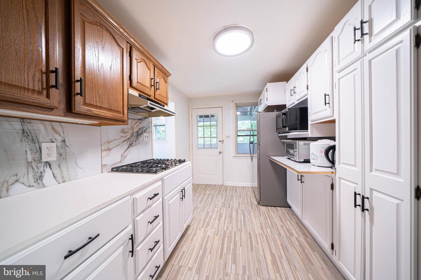 336 Holland Street photo 8