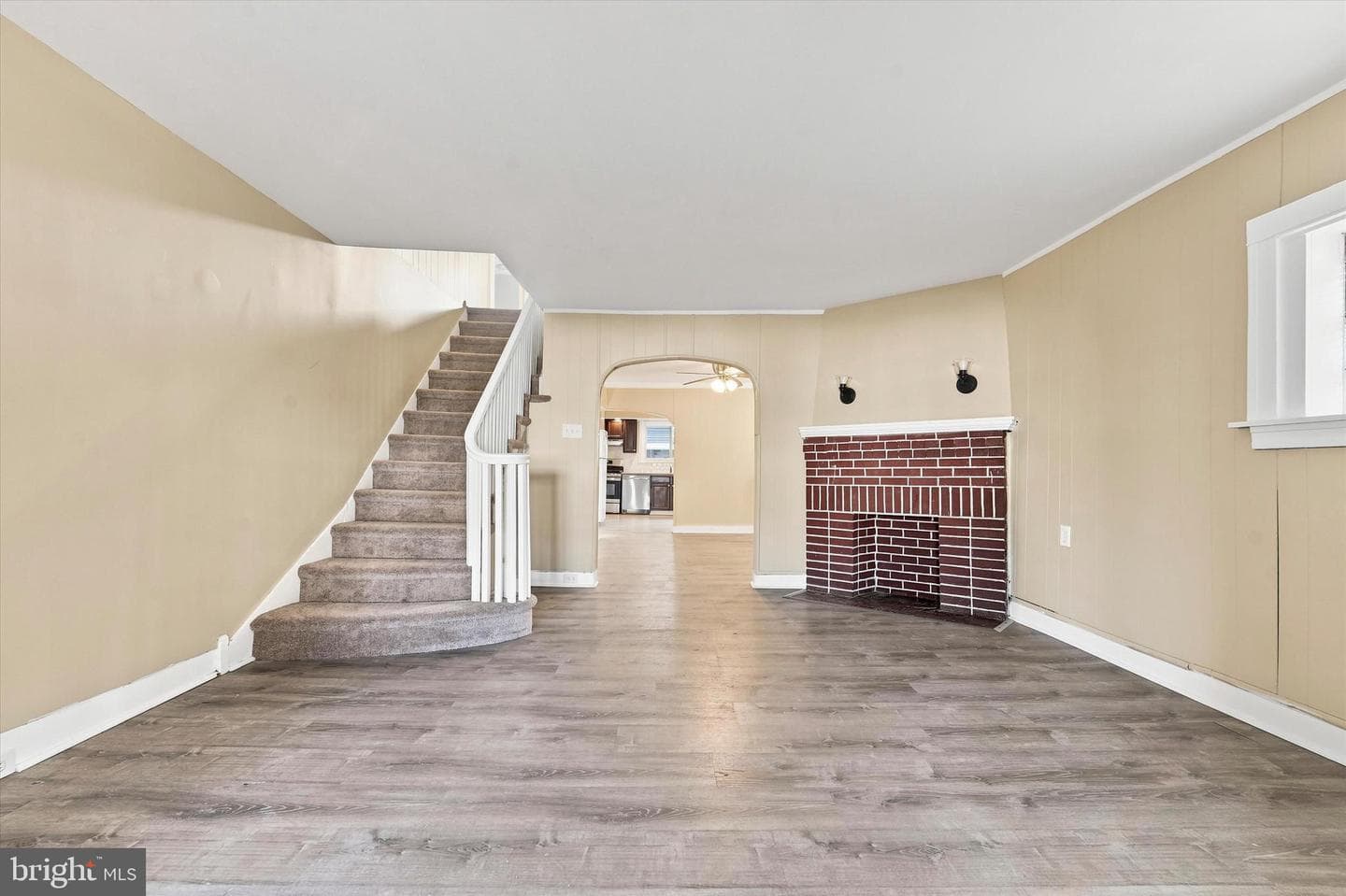407 Hazel Avenue photo 4