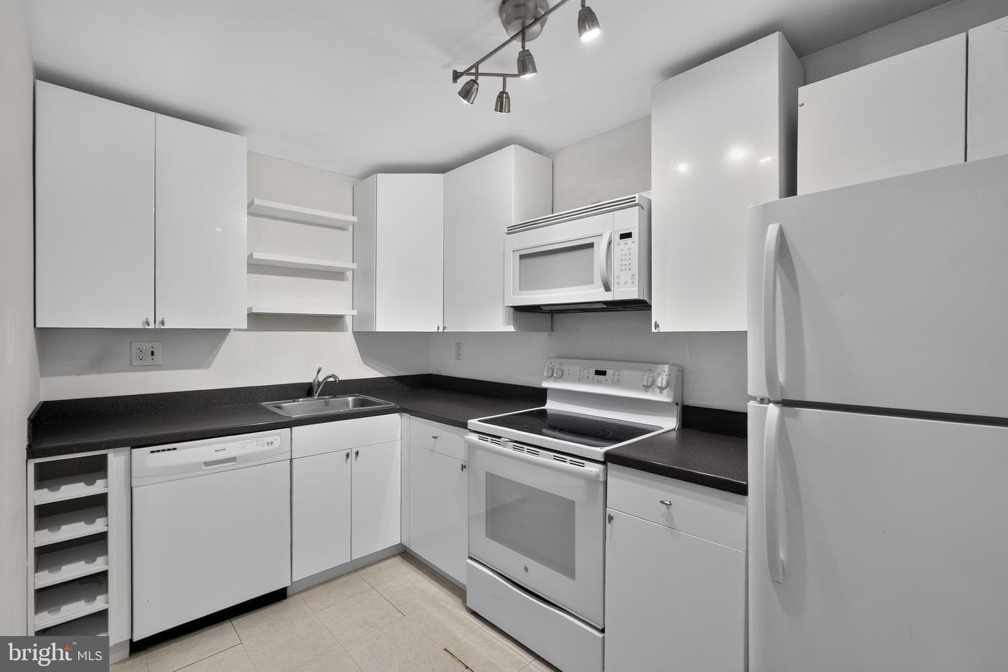828 Putnam Boulevard #53b photo 6
