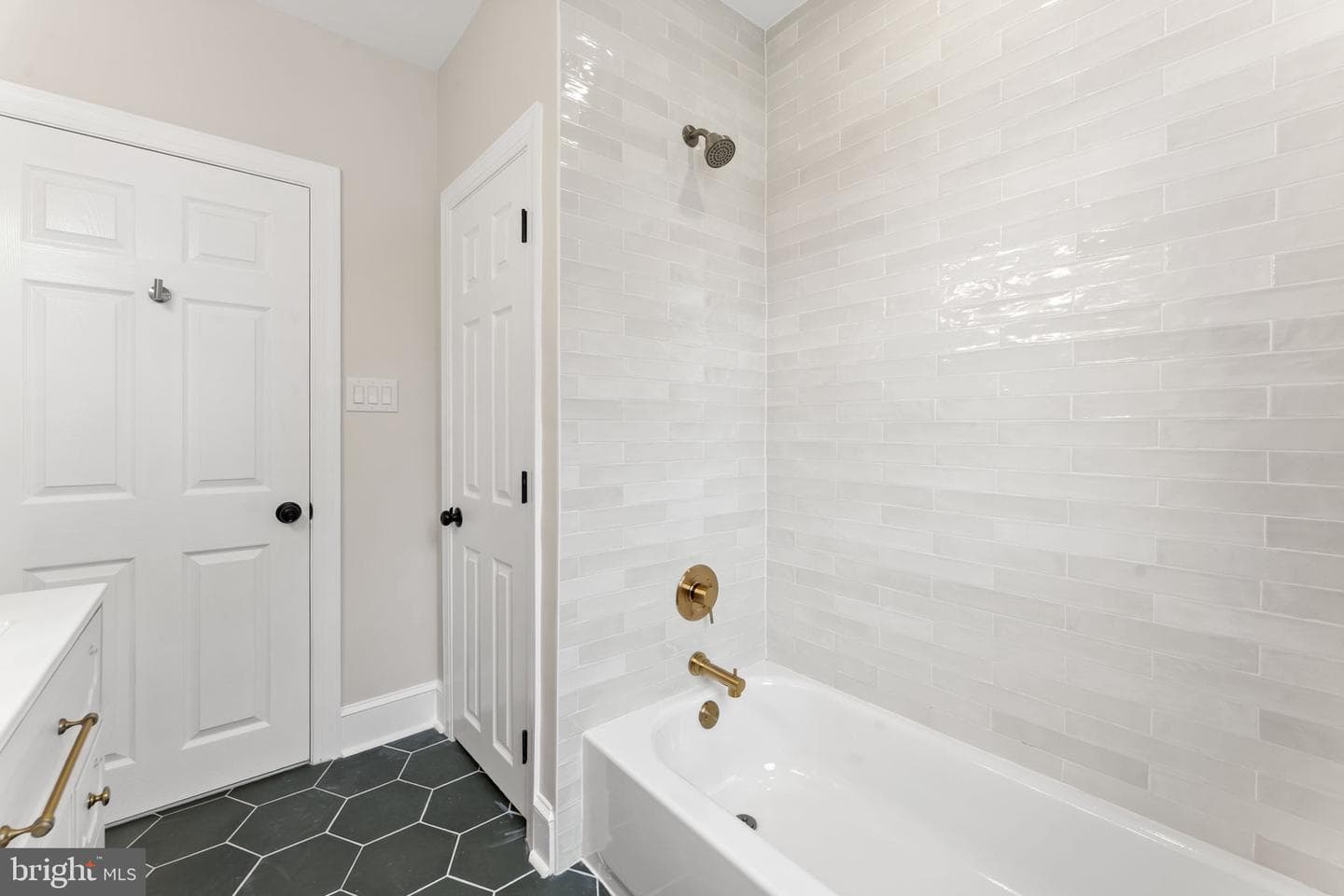 820 Wilde Avenue photo 27