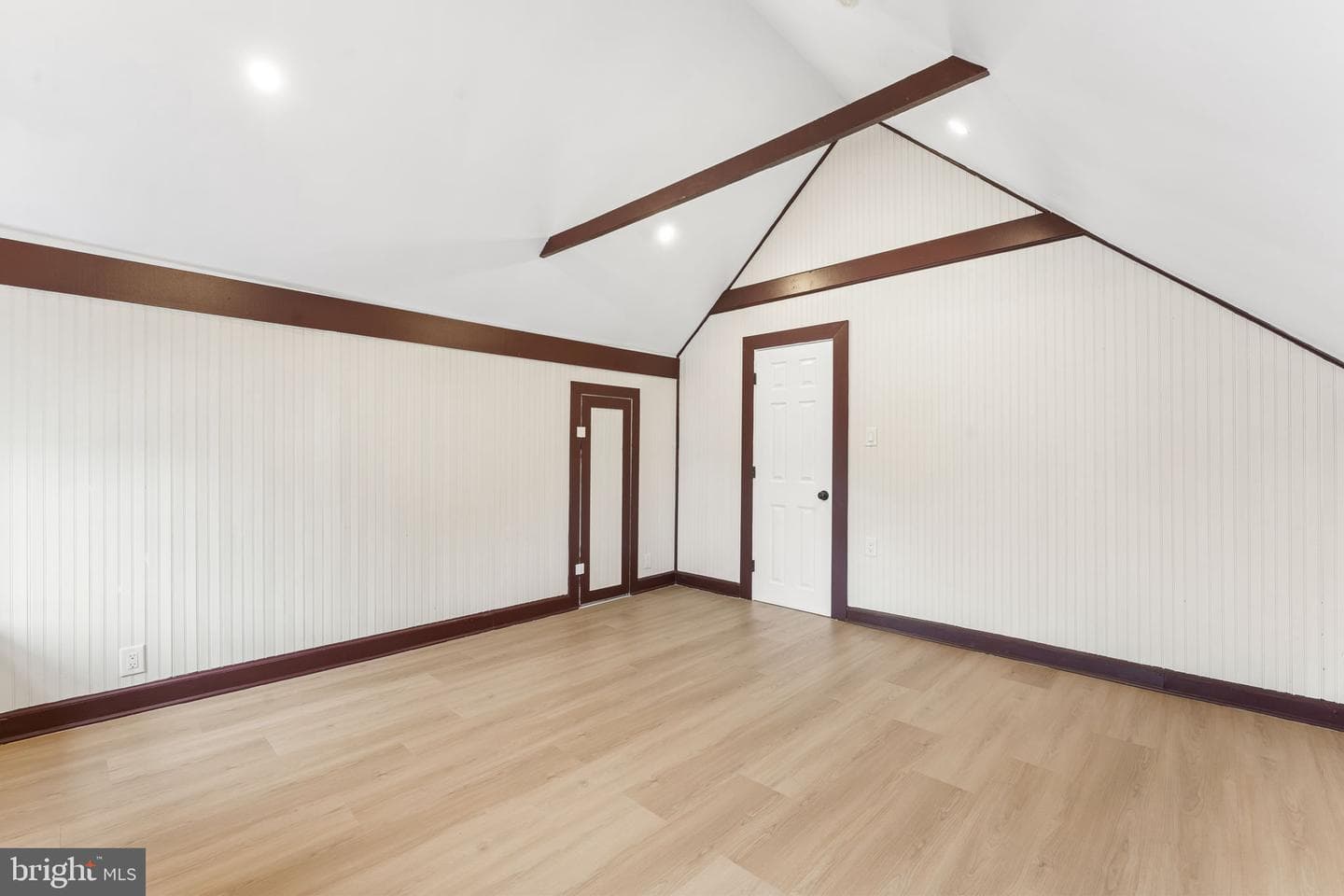 820 Wilde Avenue photo 33