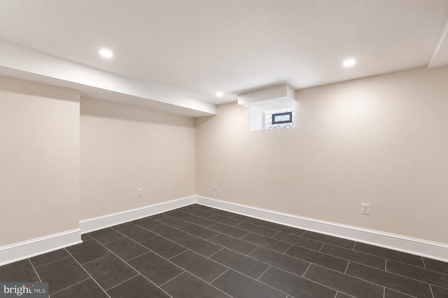 820 Wilde Avenue photo 36