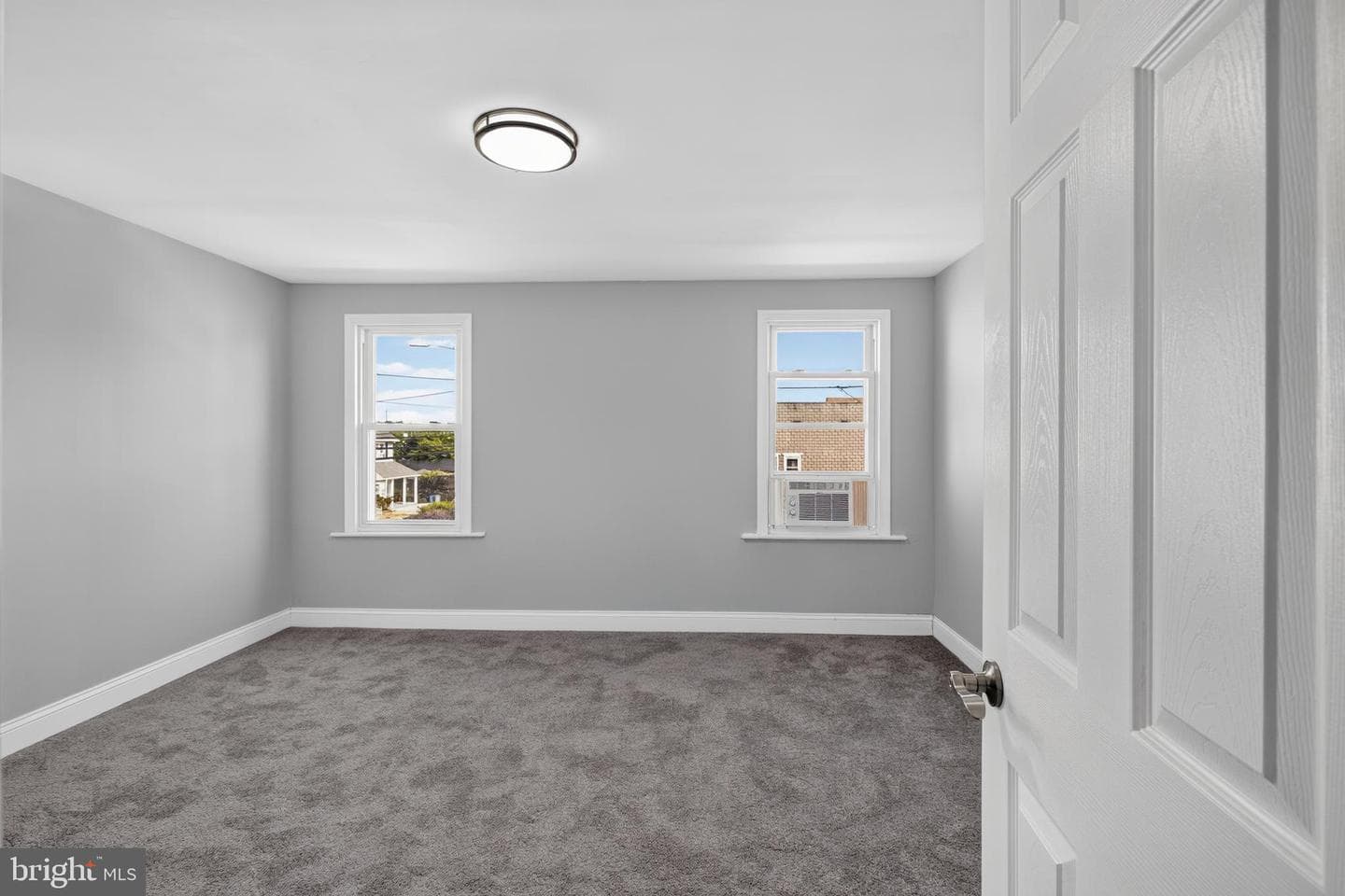 21 W 9th Street photo 20